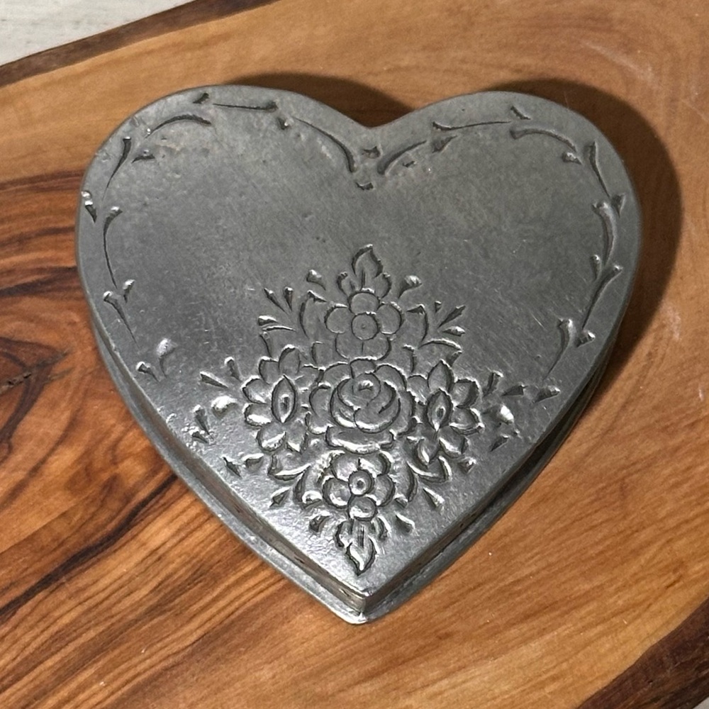 Rein Zinn Pewter Heart Ring Trinket Box